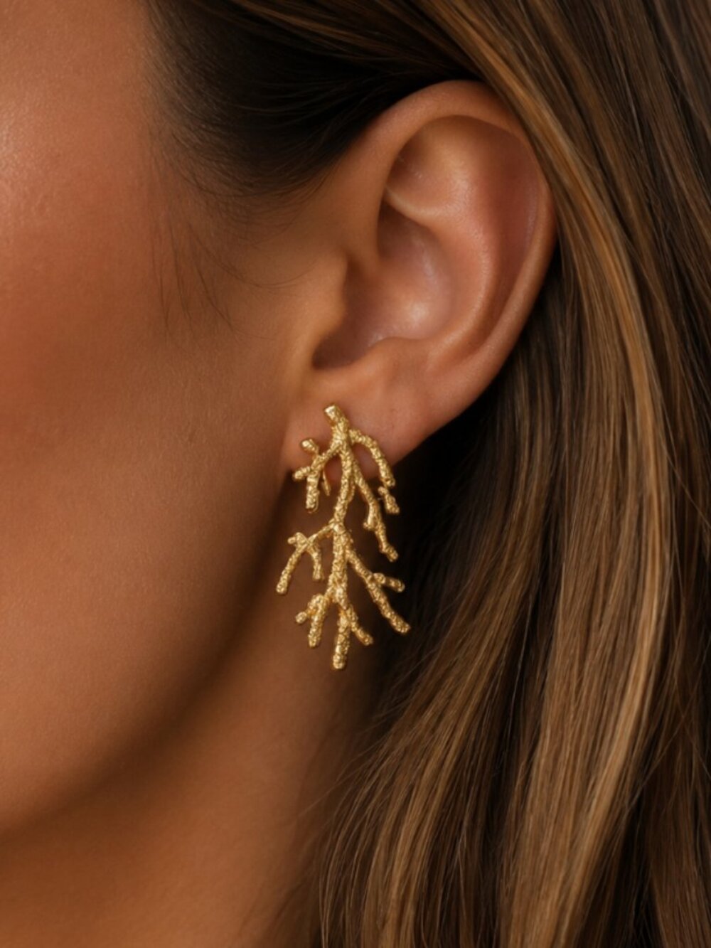 “Cora Petite” Gold Reef Earrings